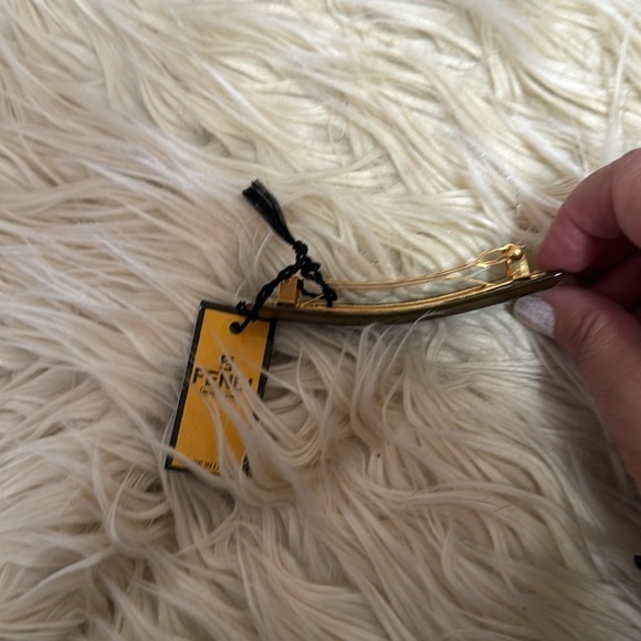 New Fendi hair barrette clip ✨100% Authentic✨ - Picture 4 of 5